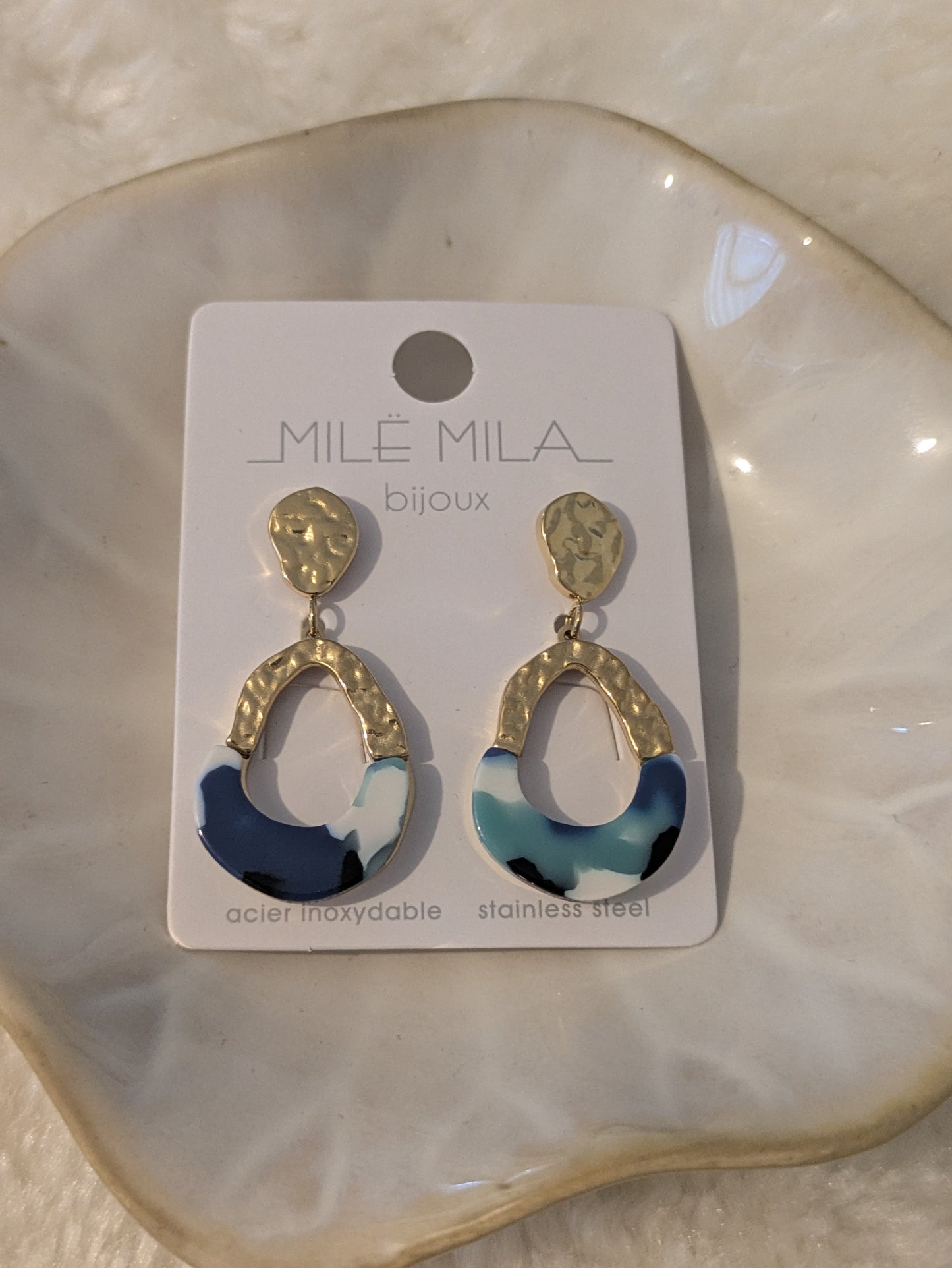 Boucles d'oreilles bleues